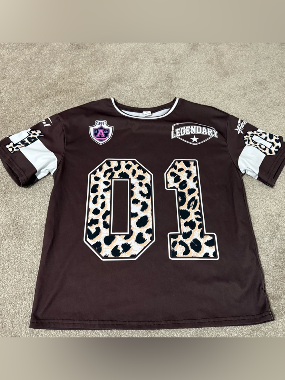 SHEIN Brown Kids Leopard Number Graphic Tee